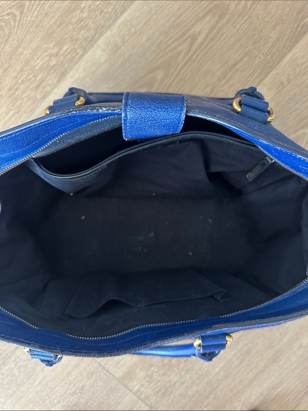 Yves Saint Laurent - YSL- Blue Leather Satchel with Gold Y Hardware - Picture 9 of 11